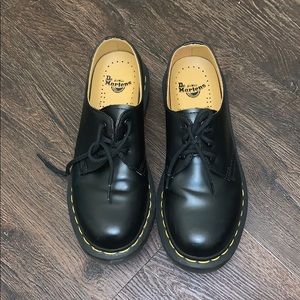 dr. martens 1461 shoes